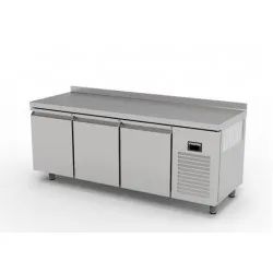 İndastro Tezgah Tip Gastronorm 3 Kapılı Buzdolapları +4